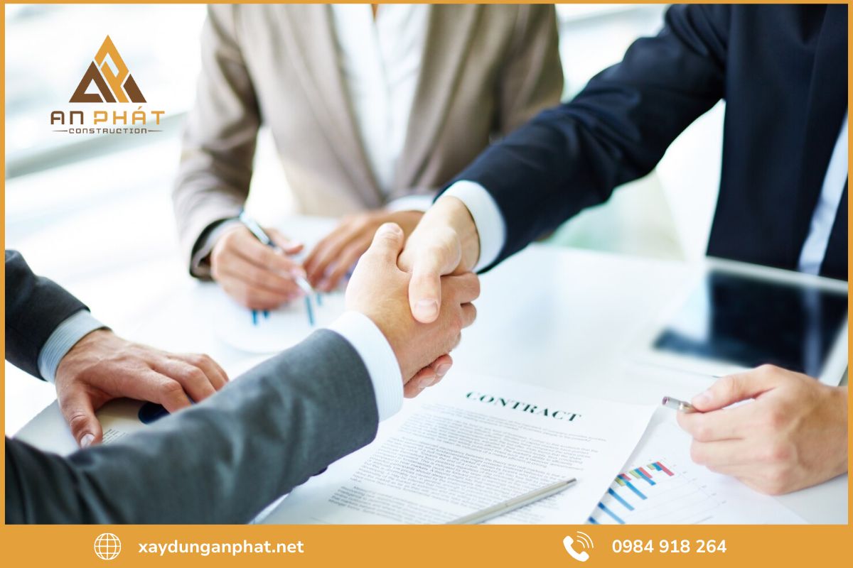 Hợp đồng xây dựng là gì? Vì sao chủ nhà cần đặc biệt quan tâm?